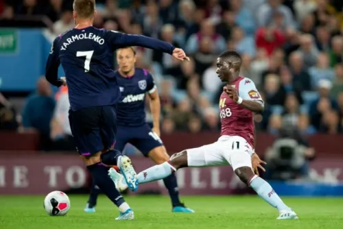 Aston Villa y West Ham empatan sin goles en Liga Premier