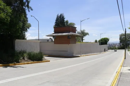 “Un asalto se cometió en Casa Puebla, la desvalijaron”: Barbosa