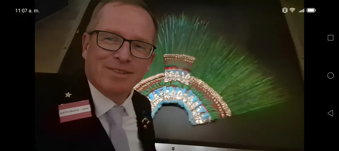 Fehlinger-Jahn promete devolver a México el Penacho de Moctezuma si llega a la Presidencia de Austria