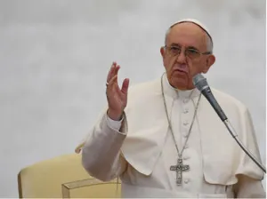 El Papa advierte que muros favorecen tráfico de personas