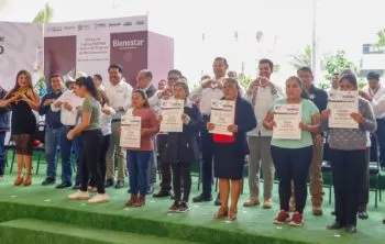 En Sierra Negra, Gobierno de Puebla entrega 97 mdp en obra comunitaria para pueblos indígenas