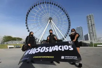 Salen los #VasosVacíos; trabajadores de negocios de la vida nocturna piden trabajar