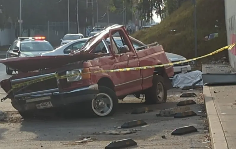 Volcadura de camioneta