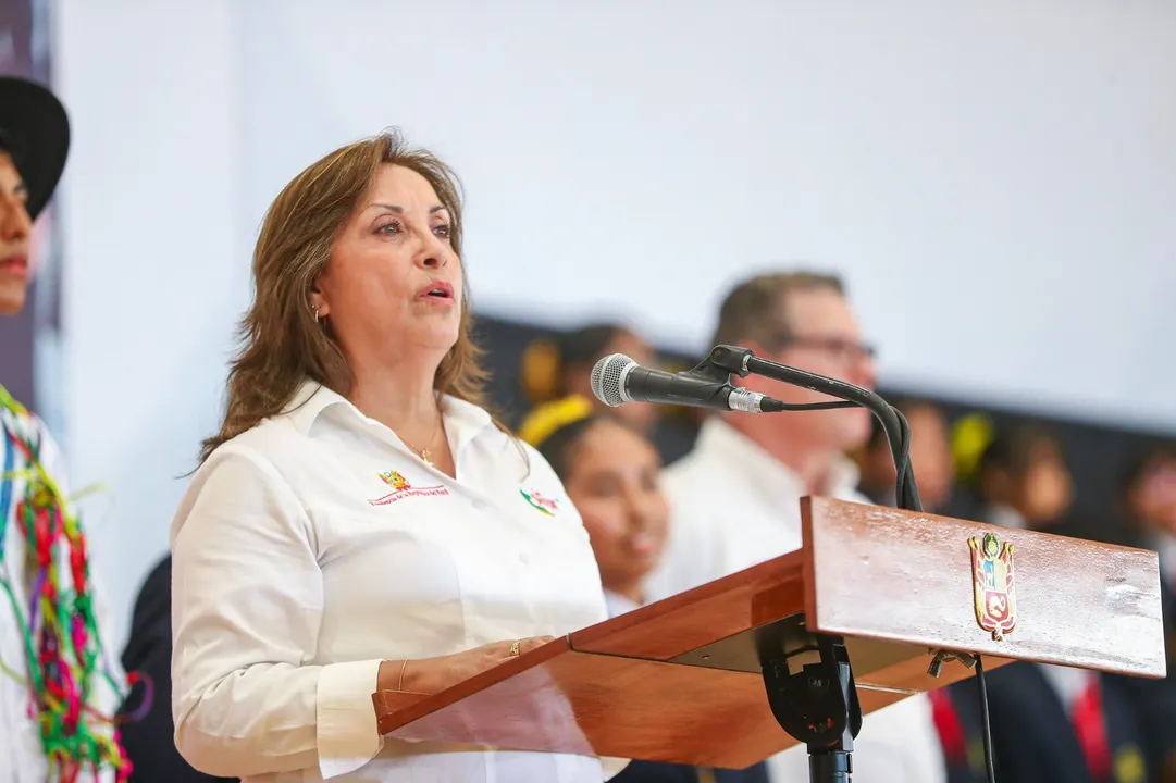 Dina Boluarte, presidenta de Perú enfrenta 34 denuncias, confirma Fiscalía