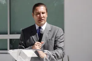 Evita RMV hablar de modificaciones a Ley Anti Bronco