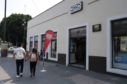 Presentan reforma para frenar “explotación laboral” en tiendas de conveniencia