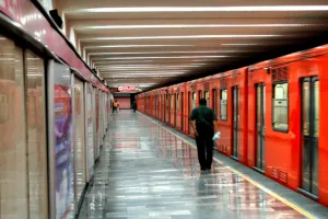Gobierno del DF cambiará no sólo vías, sino también trenes de la Línea 12