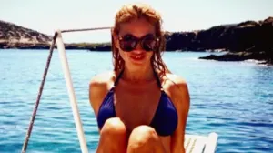 Paulina Rubio calla a críticos y muestra su bikini