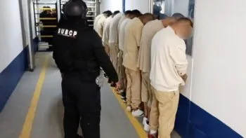 Trasladan a 11 internos del penal de Puebla a Tepexi de Rodríguez