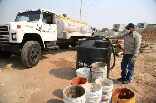 4 mil 172 familias de 70 colonias han sido beneficiadas con agua potable.