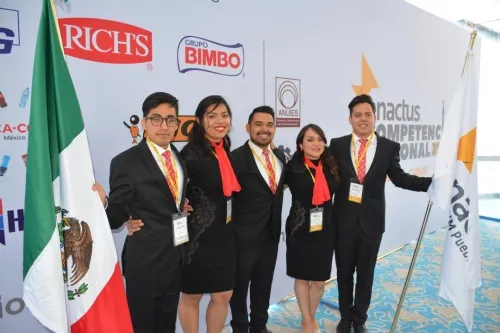 Estudiantes de UVM diseñan utensilios reutilizables y fotodegradables