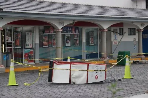 Roban cajero, asaltan tienda y gasolinera en La Vista