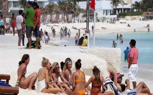 Violencia aleja a spring breakers de México; ya son 10 años que no visitan Acapulco