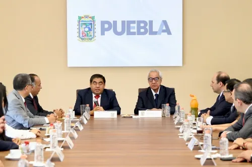Modernizar la administración pública estatal, promete Barbosa Huerta