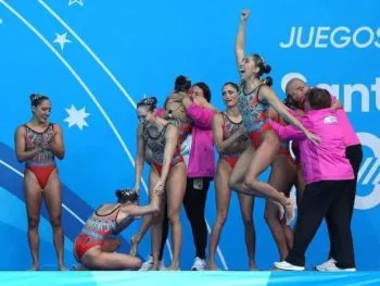 Juez ordena a Conade mantener el pago de becas a la Selección de Natación Artística