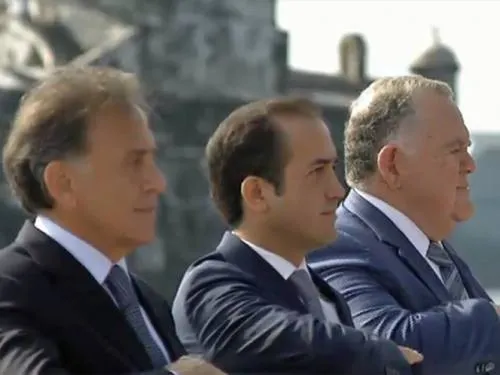 Frente al Fuerte de San Juan de Ulúa, Yunes Márquez asume alcaldía de Veracruz