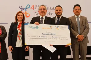 SEDIF otorga premio estatal a ONG´s destacadas