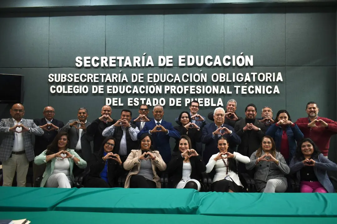 Con el objetivo de reforzar las estrategias académicas y administrativas y priorizar la formación integral del alumnado