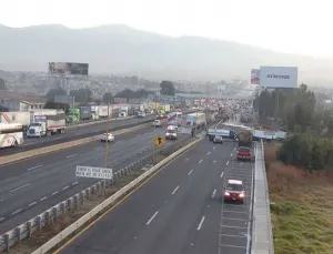 Bloquean carreteras al oriente del Edomex por el ‘gasolinazo’