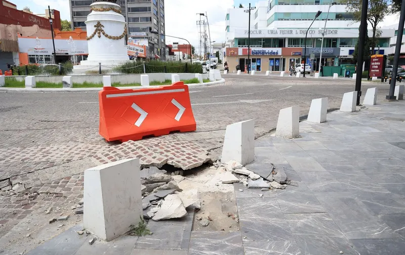 avenida-juarez-obras-mal-ejecutadas