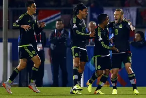 Firma Tri empate a tres con Chile y complica su pase