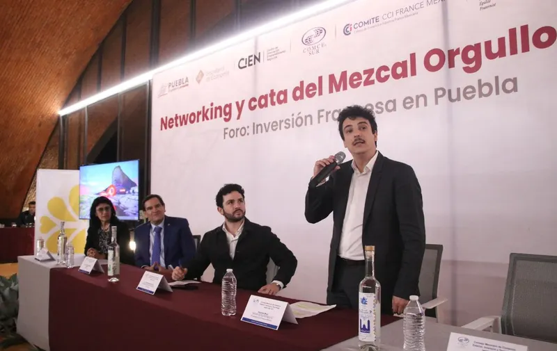 economia-mezcal-orgullo-puebla-francia