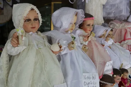 Crisis económica deja sin ropa al Niño Dios; bajan ventas hasta un 30%