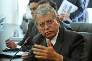 Falleció el senador Manuel Camacho Solís