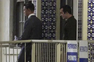 Tras liberación en México, soldado de EEUU se reúne con su familia