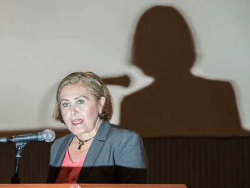 Fepade busca pruebas contra Eva Cadena; “videos son ilícitos”