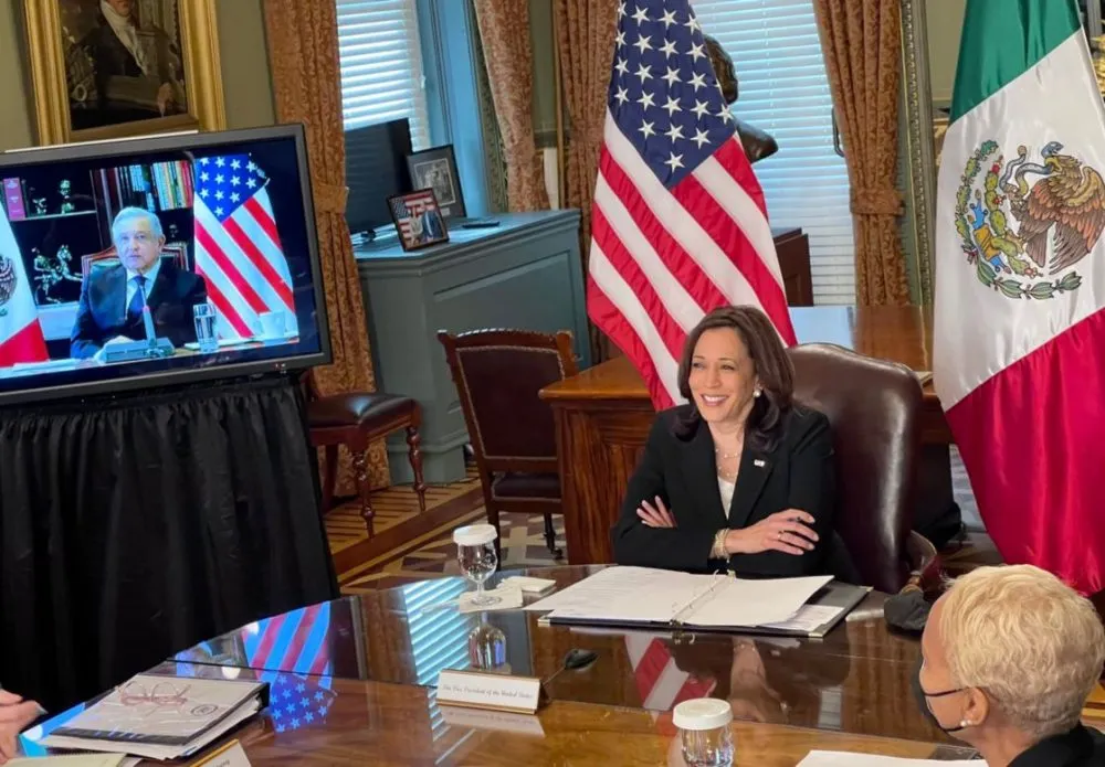 Kamala Harris y AMLO acuerdan iniciativa migratoria que incluye deforestación