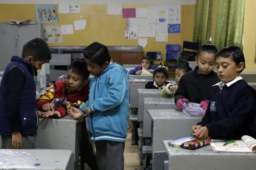 Padres de familia de la escuela Vicente Guerrero exigen reparación de aulas afectadas por sismo