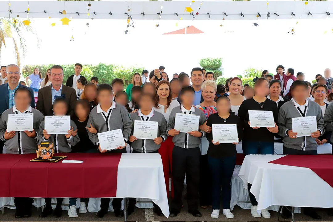 Graduacion Casas De Asistencia Sedif Puebla