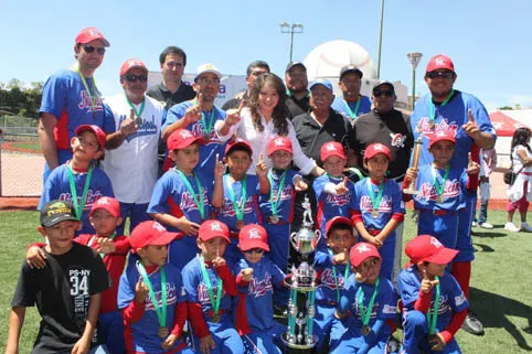 Arrancó selectivo municipal de beisbol en los campos de Altepetitla
