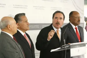IMSS e ISSSTE no se privatizarán, sólo es rumor de mala fe: Gamboa