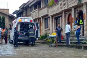 Dos heridos deja explosión de tanque de gas en Atzompa
