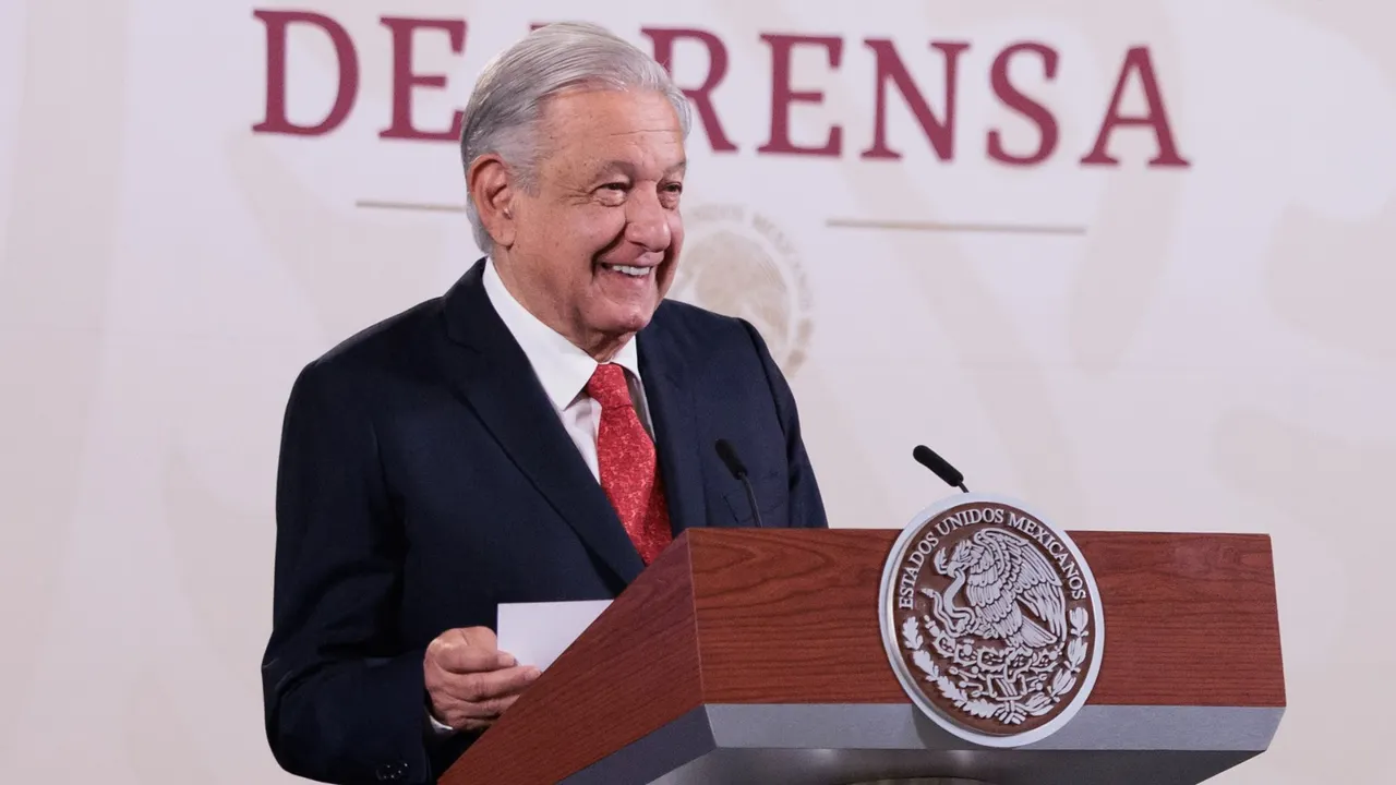 AMLO critica cobertura de medios