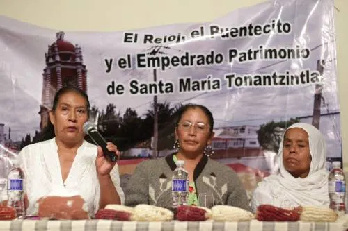 Vecinos de Tonantzintla exigen cárcel para Leoncio Paisano por destruir monumentos históricos