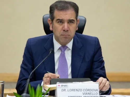 ‘Utilizan a la pandemia para reforzar la lógica autoritaria’: Lorenzo Córdova