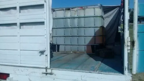 Ejército Mexicano asegura cinco vehículos que transportaba hidrocarburo