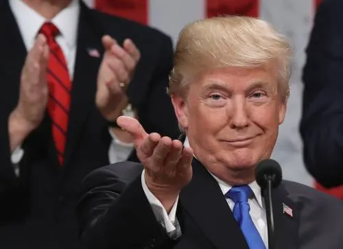 Trump acusa a demócratas de no hacer nada para salvar DACA