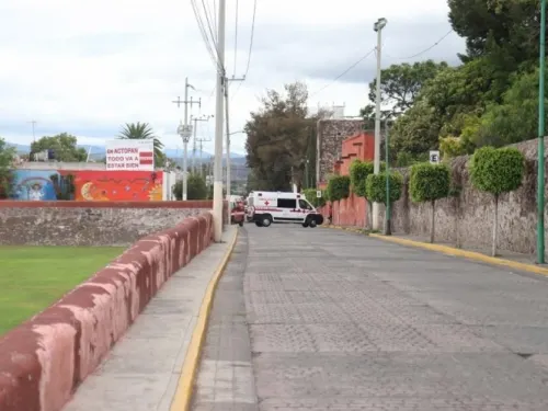 Covid-19: Adolescente sufre dificultades para respirar en plena calle