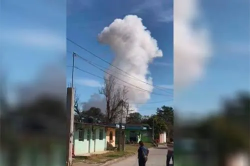 Video: Explosión de polvorín en Xiutetelco deja cuatro lesionados entre ellos el regidor