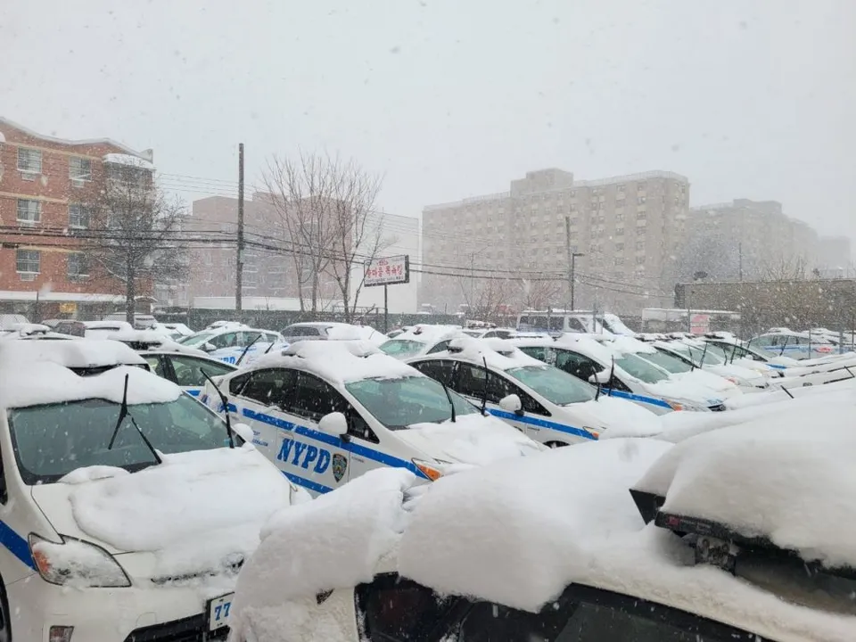 Tormenta de nieve azota Nueva York 