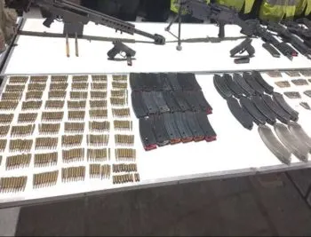 En Nuevo León, fueron detenidas 27 personas con un arsenal, equipo balístico y táctico 