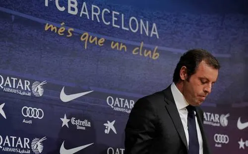 Procesan a expresidente del Barcelona por lavado de dinero