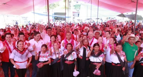 Se compromete Jiménez Merino a pavimentar caminos de la Sierra Norte y apoyar a productores