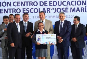Estado y Bancomer buscan extender becas para universidades: RMV