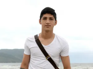Alan Pulido vuela a CDMX; Chivas, próximo destino