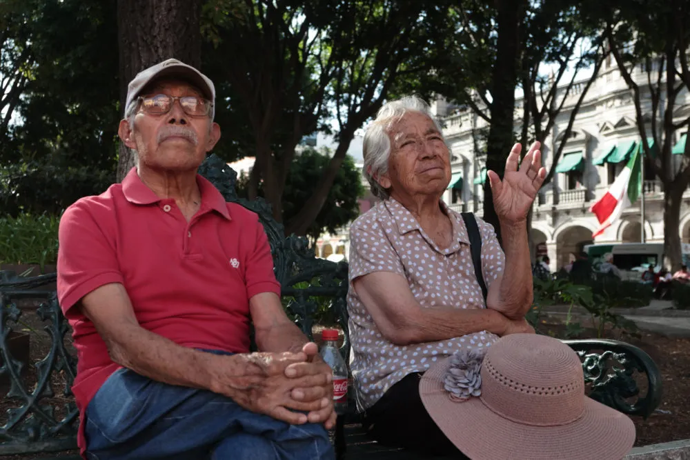 México envejece y enfrenta el reto de construir un sistema de cuidados para adultos mayores